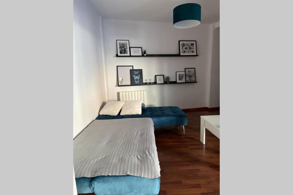 Apartamento Con Gran Jardin Privado Apartment Figueres  Bagian luar foto